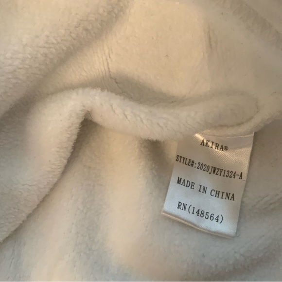 AKIRA Crop Sweatshirt Bling Hip Hop Long sleeves White Size M - Picture 8 of 10